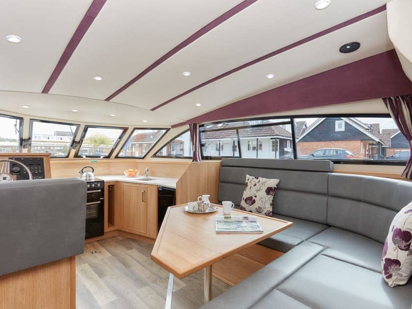 Blakes & Hoseasons boats Norfolk Broads | Discount Boating Holidays